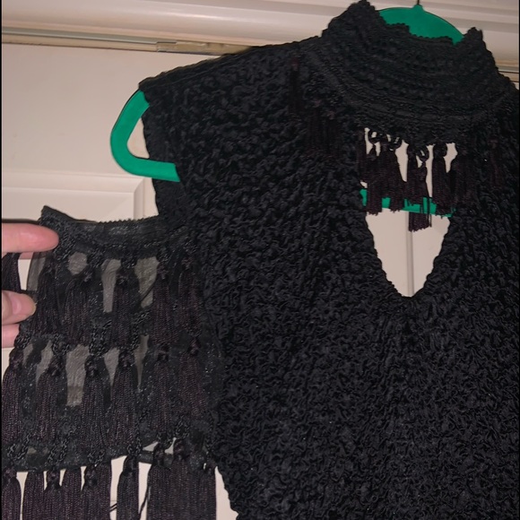 SEXY, COLD SHOULDER DRESS WITH TASSELS - Picture 2 of 8